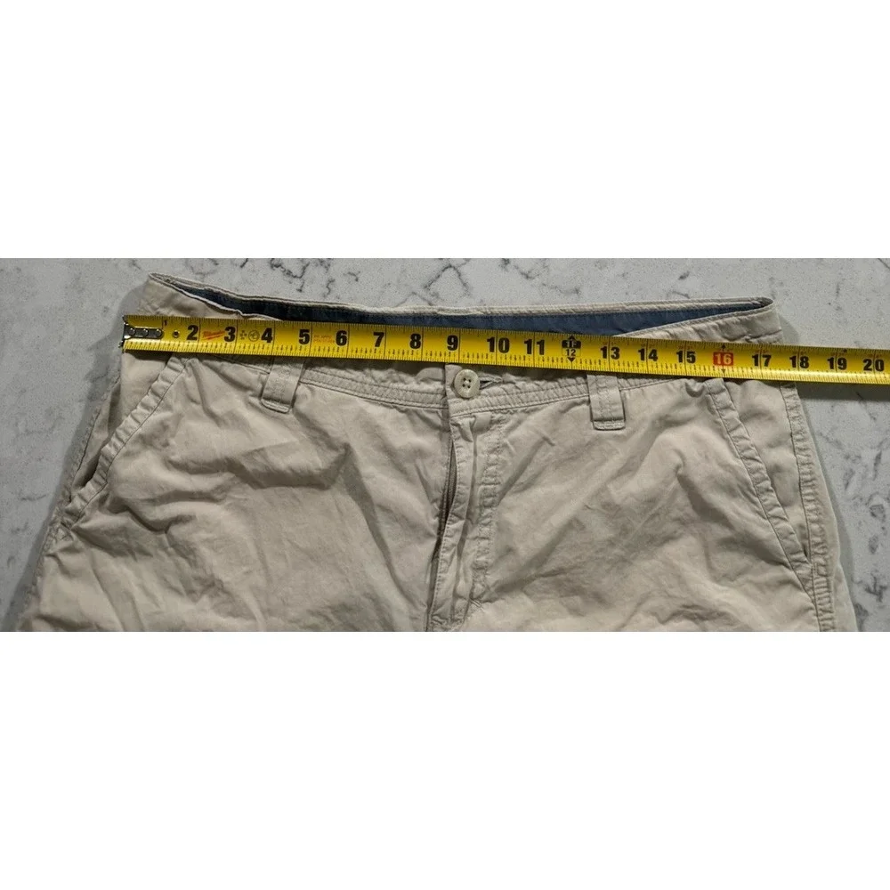 Columbia Chino Shorts Mens 34 Light Khaki Flat Front Lightweight Outdoor Hiking